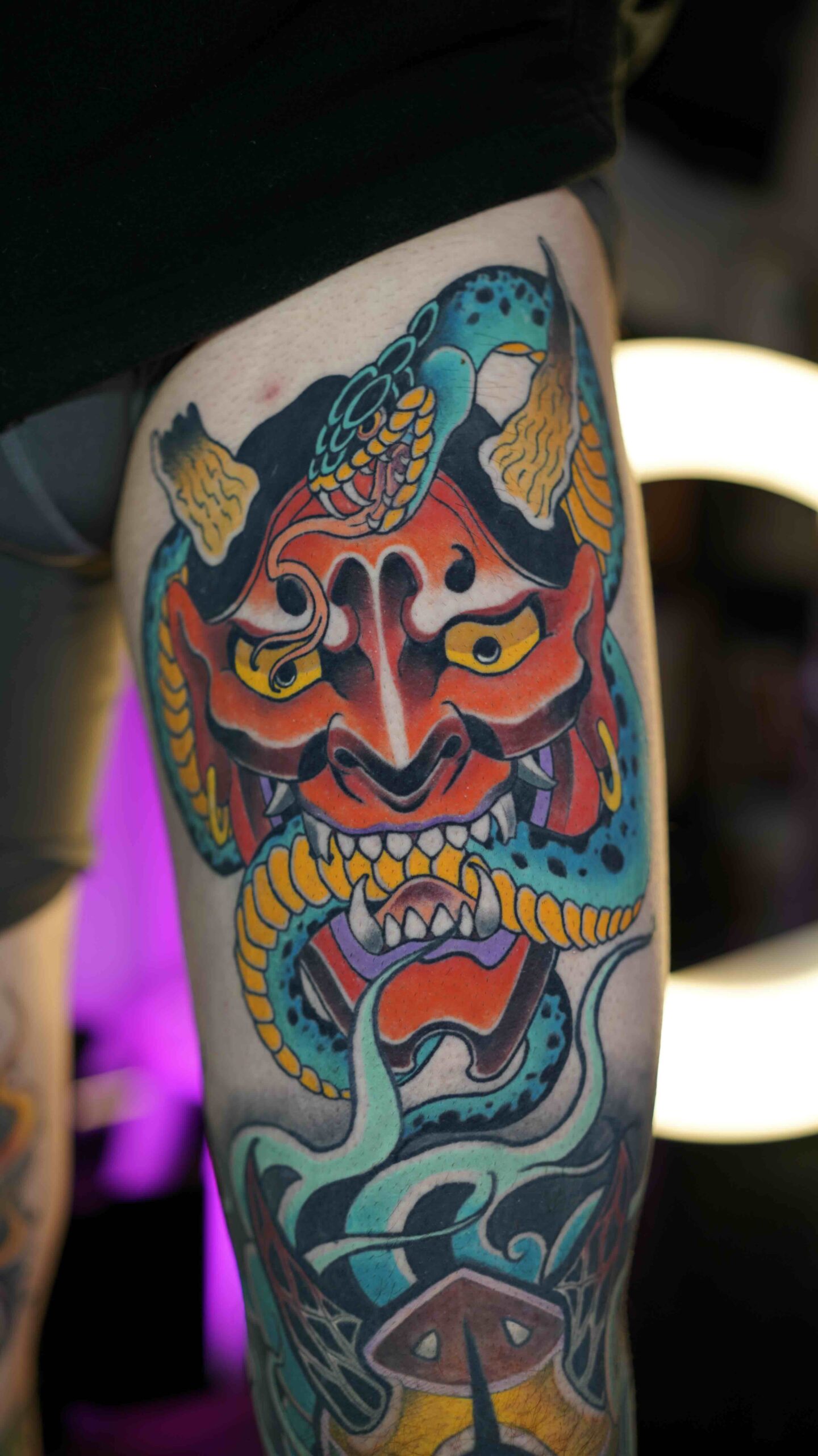 Máscara oriental pierna completa
