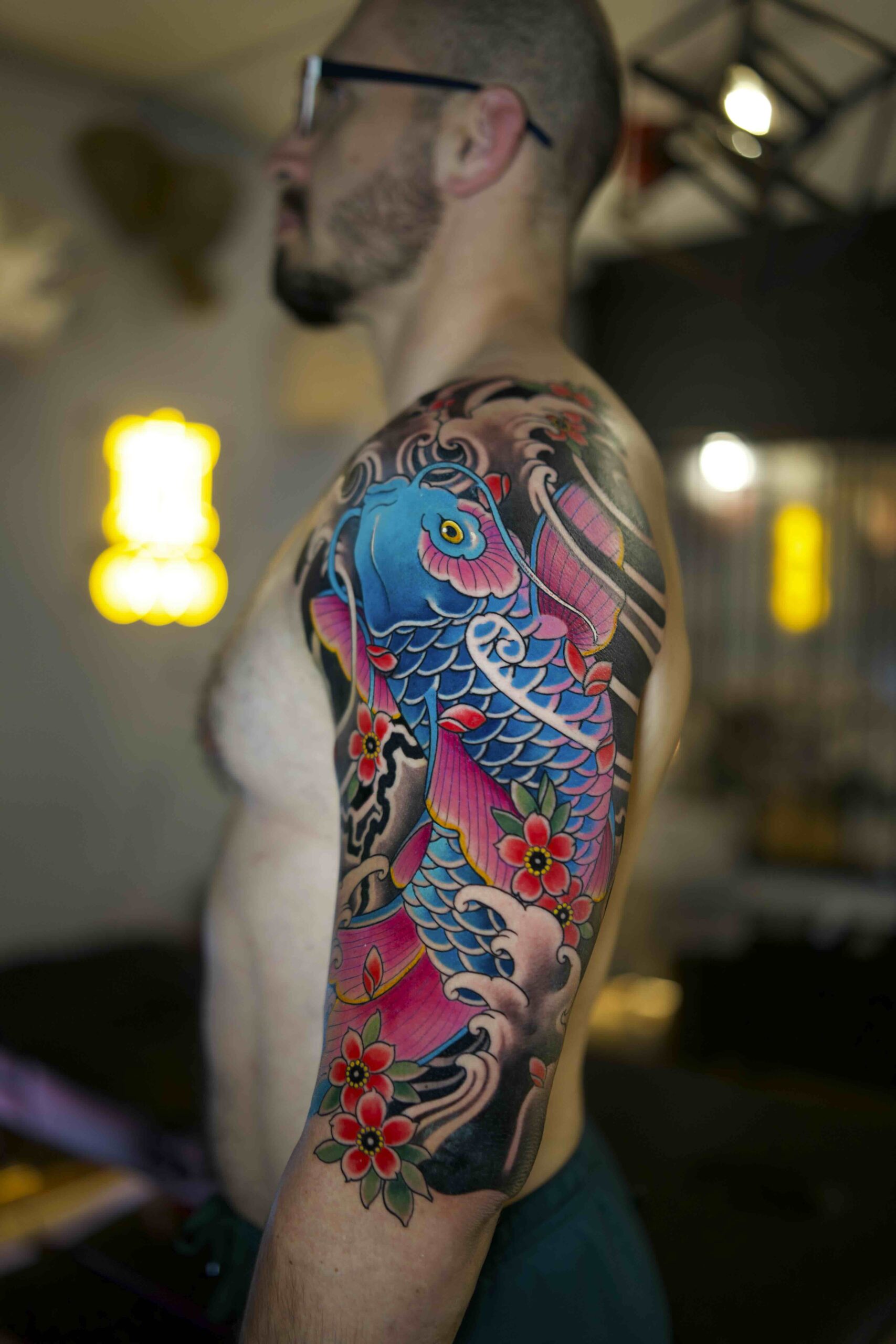 Pez koi azul